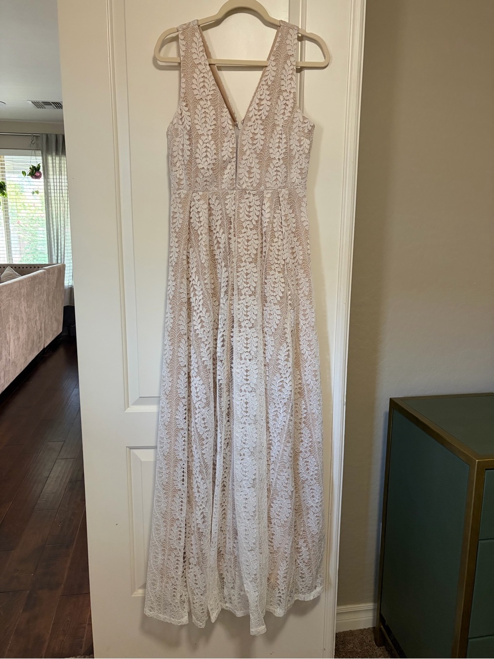 💍👰🏽‍♀️White & Nude Blush Lace V-Neck Bridal Destination Wedding Dress🤍💍